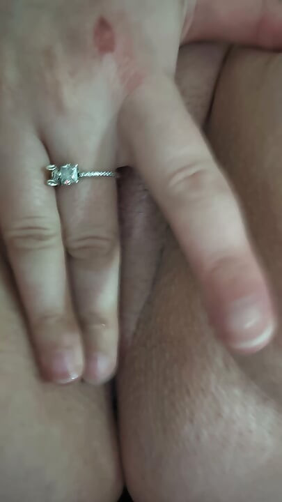 Girl Rubs One Out Solo