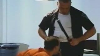 Horny Cop fucks prisioner