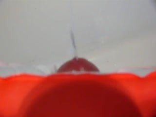 Mit Schwimmfluegel abgespritzt