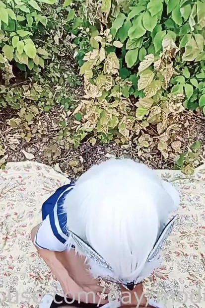 बड़े लंड एक साथ फंस गए, सड़क पर चुदाई और बिना हाथों के शुक्राणु के फव्वारे!