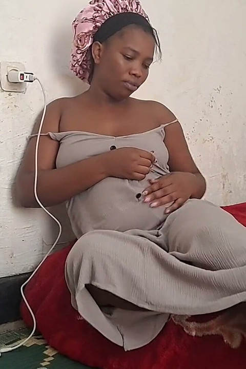 Squirting Too Much Water From Her Pussy She Knows Masturbation