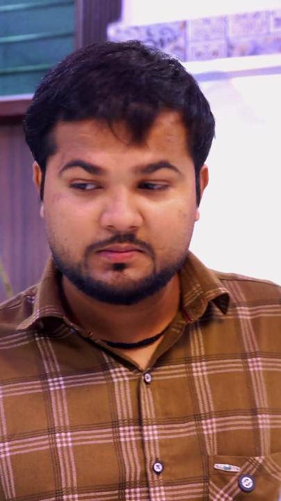 Indian Husband Comes Home From Work and Calls His Wife to Enjoy Sex