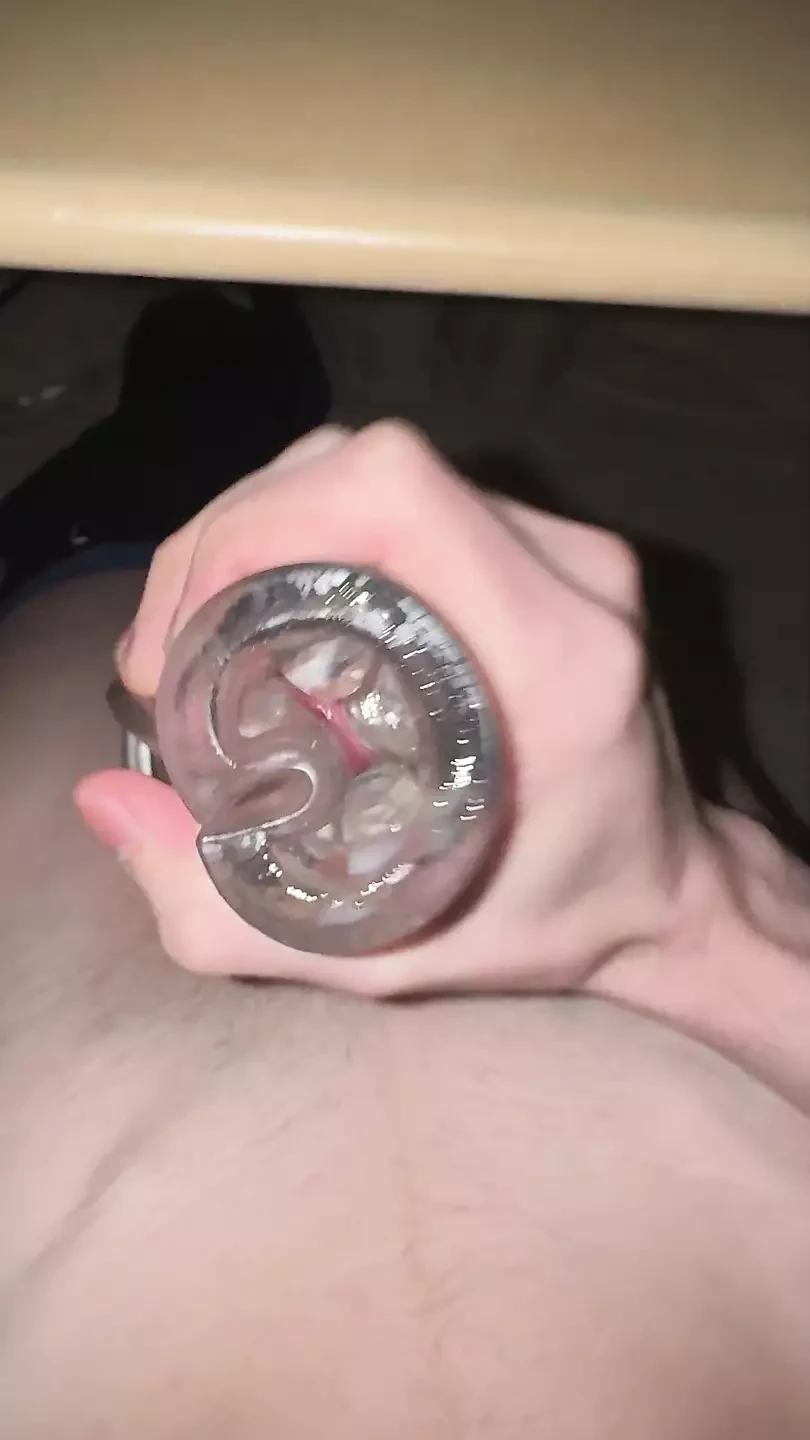 Wil je dit sperma slikken?