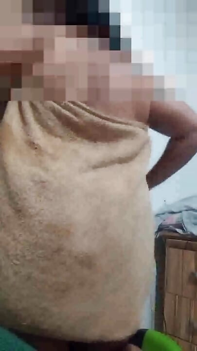 Mandi dan bersenang-senang