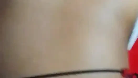 Hintli azgın kız sevgilisi tarafından sikiliyor