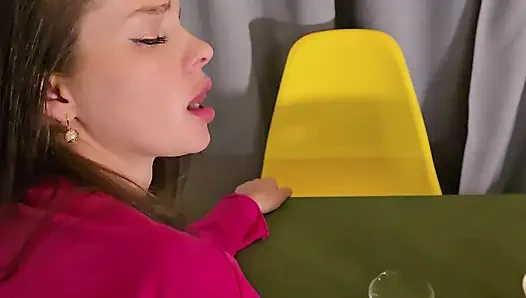 Незнакомец в зимнем лесу