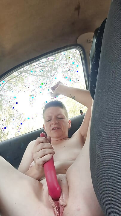 لعب سيارة بالرش، كاد أن يقبض عليه