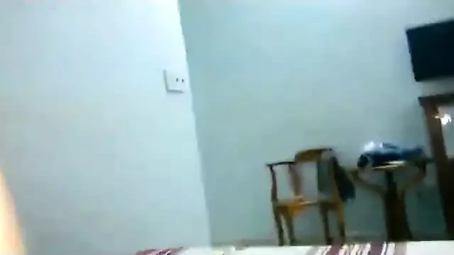 独自自慰 斯里兰卡女孩湿阴户黄瓜