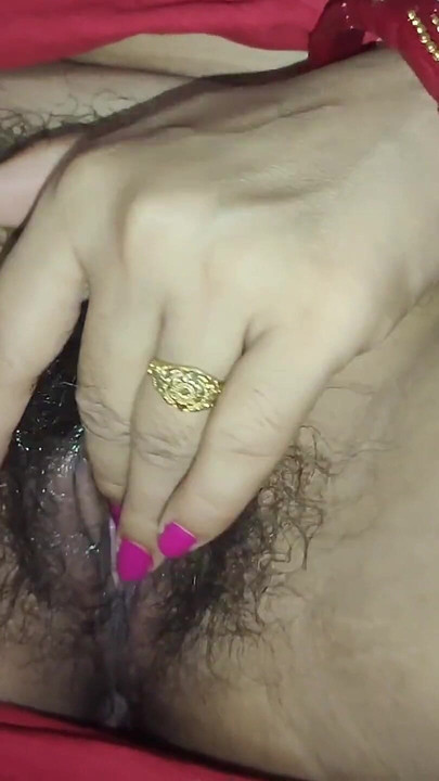Key moment from "Desi hot bhabi oper her sari in front of devar"