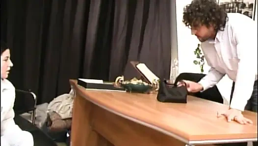 Tante sange ini didominasi dan dientot habis-habisan