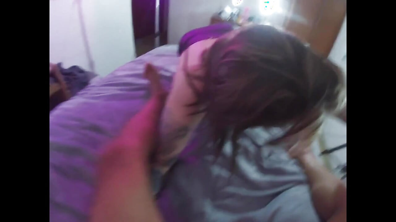 나는 화가를 받을 준비가 됐고 그는 나에게 그의 자지를 빨게 해줬어