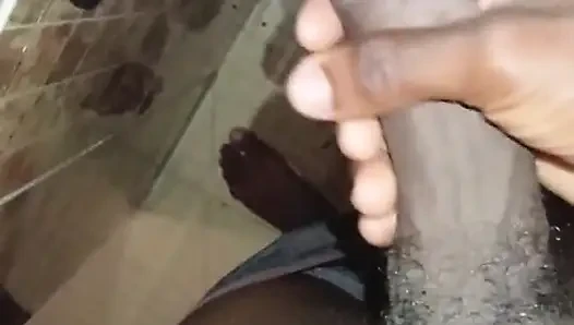 Büyük yarak milkshake dökmeyi reddetti