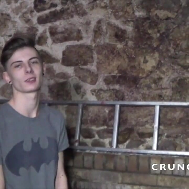 배드보이에게 맨발로 따먹히는 Jeroma James