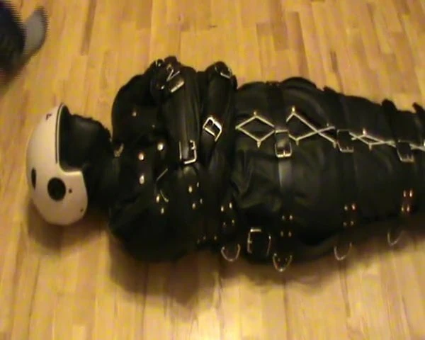 Slave gets whipping