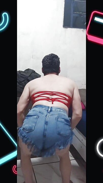 Rolling with short jeans