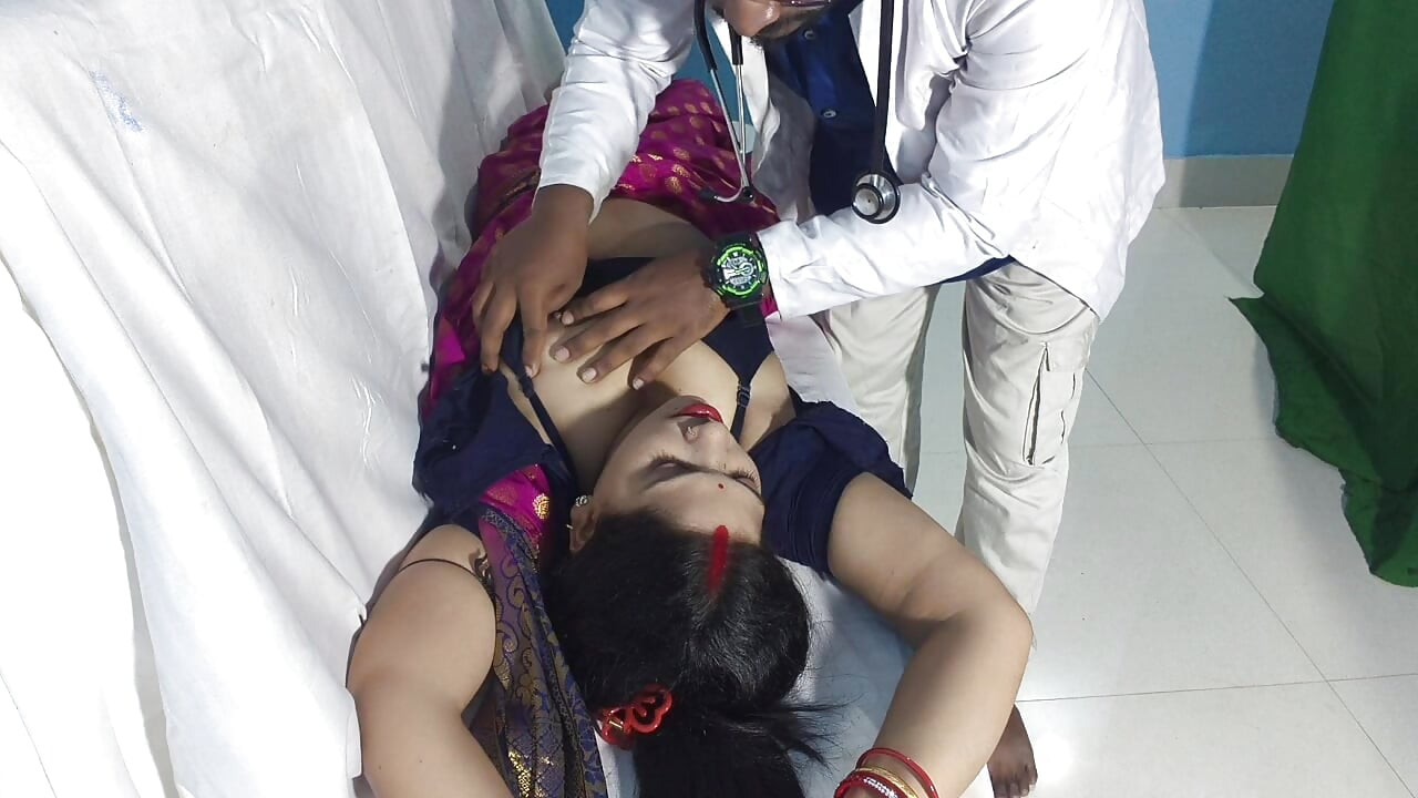 Hot Bengali aunty fucking by doctor, when she went to clinic