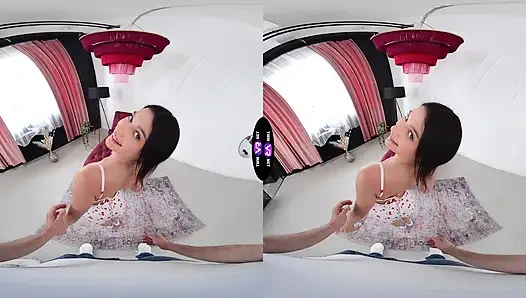 Извращенный наряд Asandra Dewy заканчивается грубым минетом и трахом - TeenMegaWorld