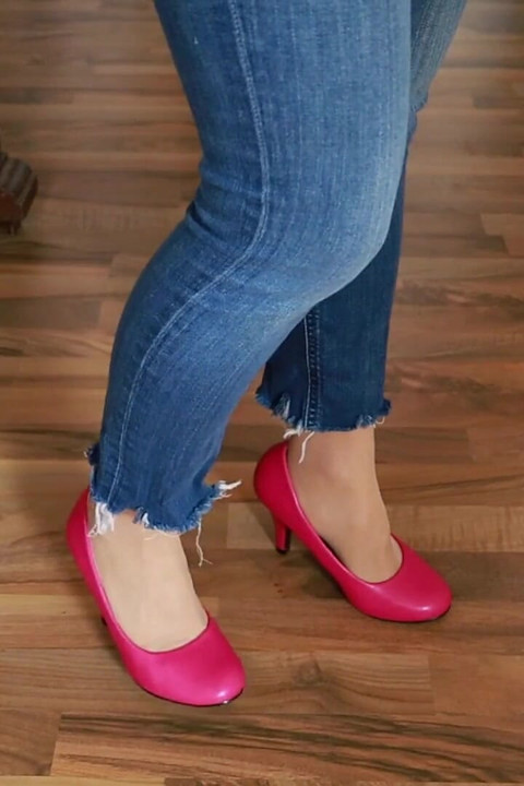 Kasut tumit merah jambu di atas kayu - klikan menggoda dan seluar jeans mengusik Asmr