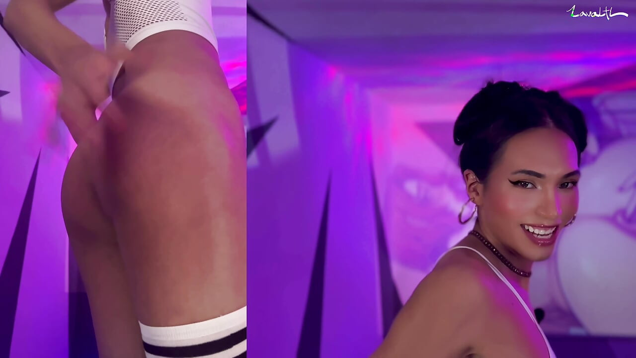 Seule À La Maison, Je Roule Les Yeux, Dégouline, Trouve Mon Chemin Vers Le Plaisir