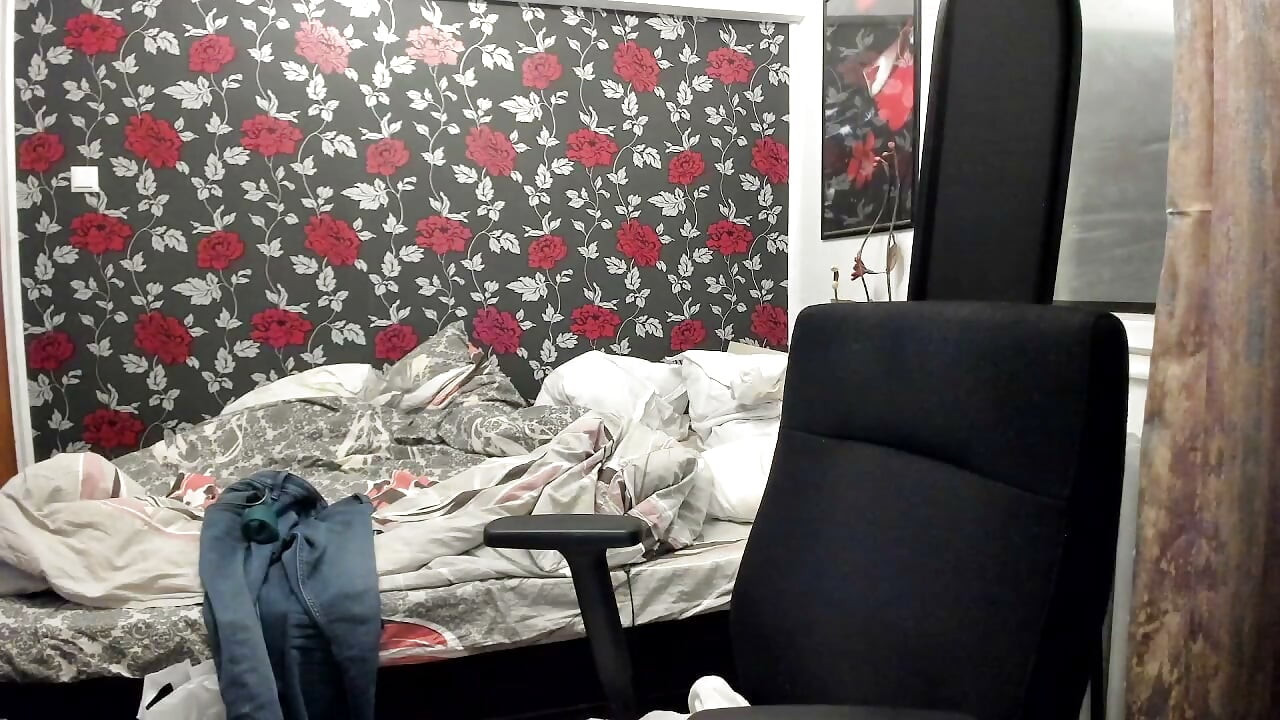 Masturbate with flashlight