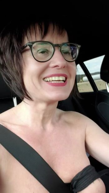 Driving topless car with binded boob