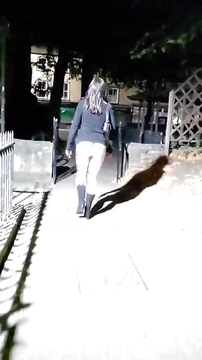 Soția se expune în public