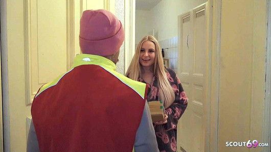 German Teen Couple talk postman to Fuck his Girlfriend while he watch