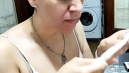 Халтура! Минет и сперма на Her Frankfurter! (и черные джинсы)