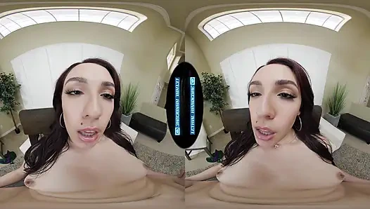 СМЕРТЕЛЬНЫЙ ХАРДКОР VR - сексуальная латина сквиртует тебе в лицо из ее красивой волосатой киски