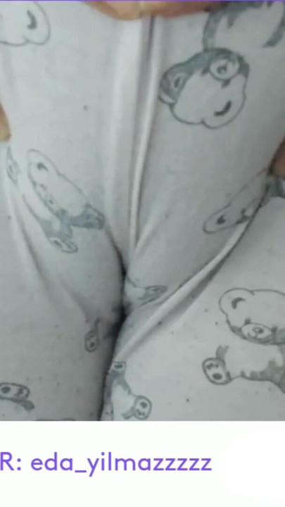 CAMELTOE- PAJAMA- SWOLLEN PUSSY | Clip 1