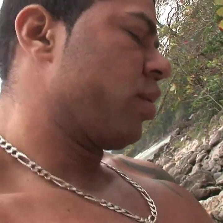 Sulking beach twink gets screwed