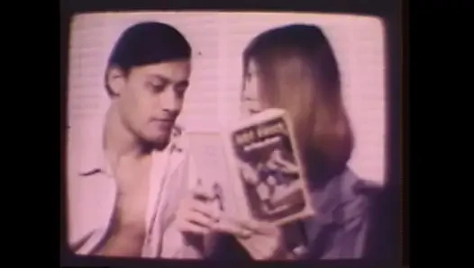 Член сосёт извращенец