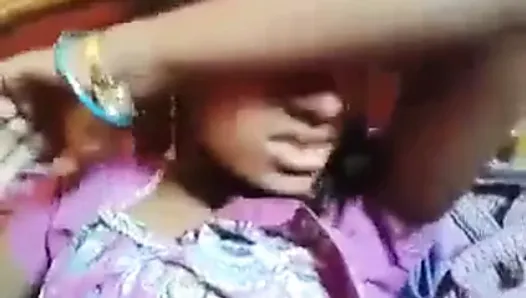 Sri lankan tamil girl gives blow job