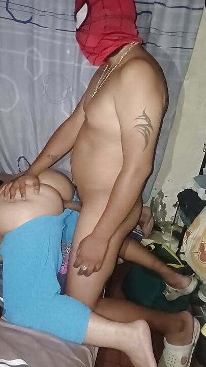 Videoclip de acasă cu săracul Spiderman