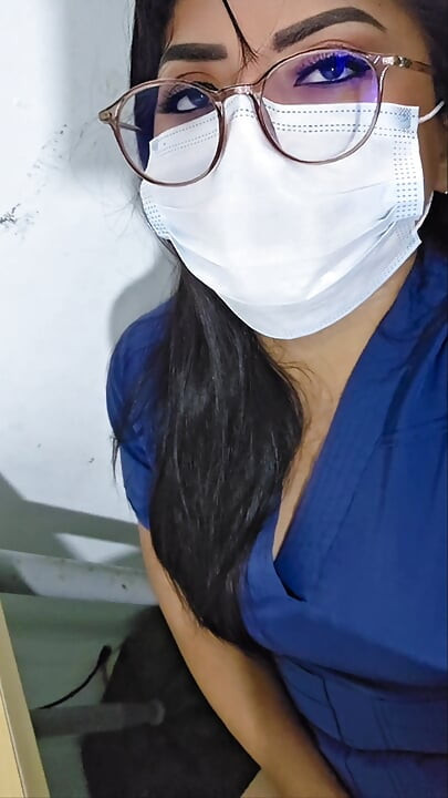 nurse plays alone at work No patients today!