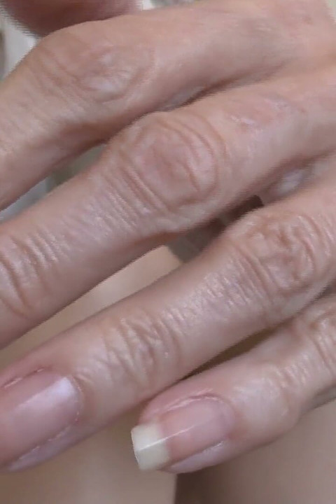 优雅的夏日手, 第9部分 - 由Lady Victoria Valente呈现