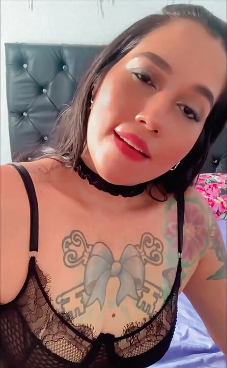 My love, do you want to play with me? Ask me what you want, I'm just going to please you