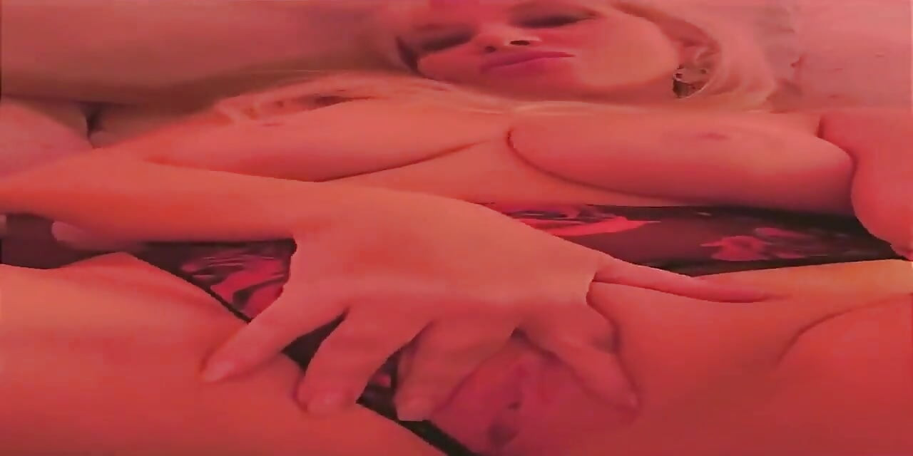 你需要这个. 准备好为继母射精了吗？特写和精液控制.