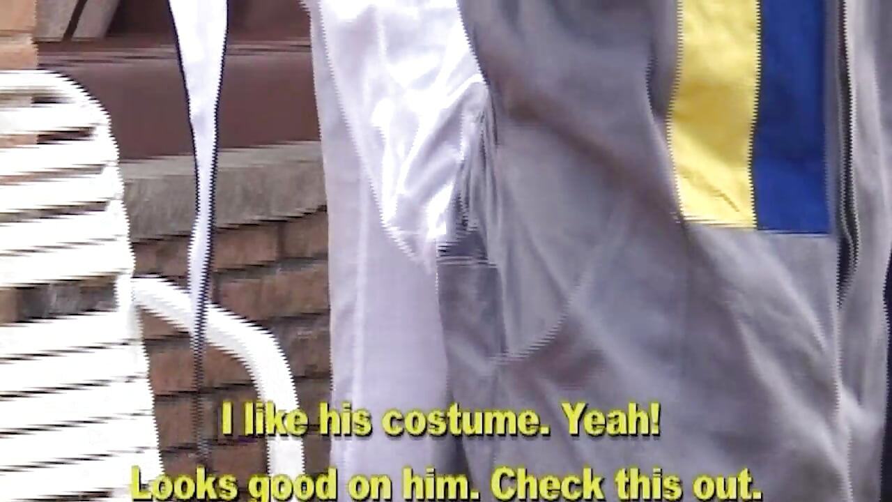 裏庭のコスチューム乱交:マスクが外れ、本当の楽しみが始まる