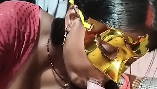 Erkek arkadaşının tamamı emildi, sıkıldı ve saatler boyunca.