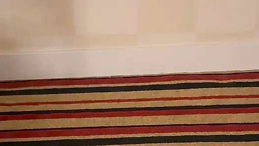 Sucking Cock in My Hotel Room