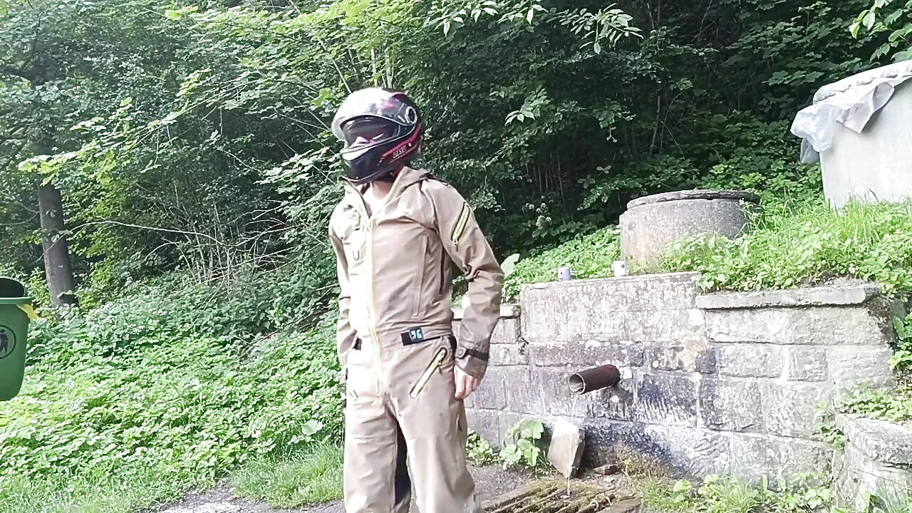 Jerking off in Public on the Road Near a Spring, Caught by a Young Man Masturbating Completely Naked