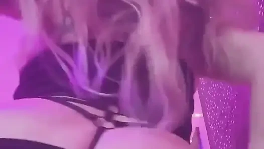 Ne düşündüğünü biliyorum