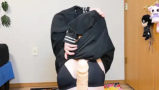 Aku akan mengisap penismu tuan