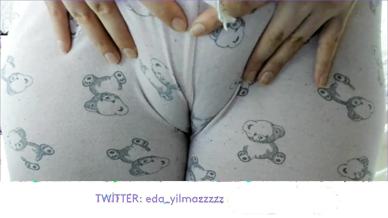 CAMELTOE- PAJAMAS- PUFFED PUSSY- SWOLLEN PUSSY