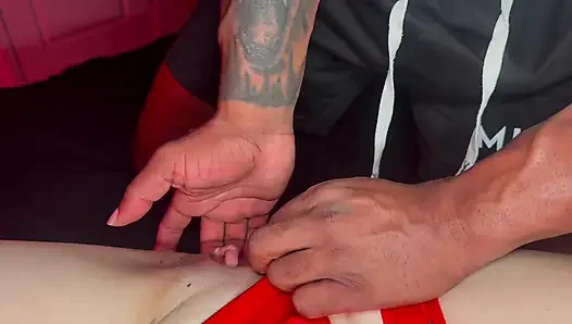 Heiße zierliche blondine geschwärzt, rohe erfahrung, bbc, creampie hämmert