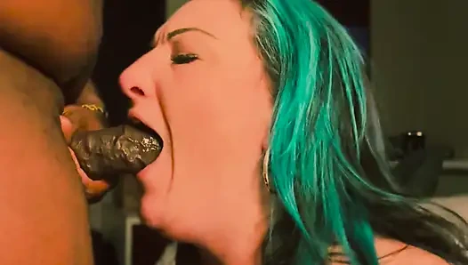 Pompa, twerk, sepong, ngentot, krim, crot. Dalam urutan itu.