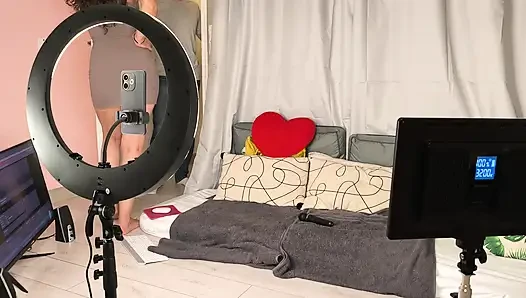 French Camgirl Screams Too Loud Live - Neighbor Joins, Creampie & Squirting