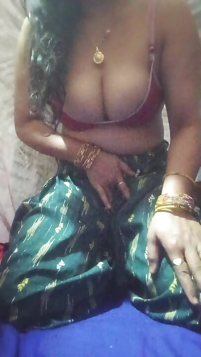Sex video Hoot pusy deshi girls