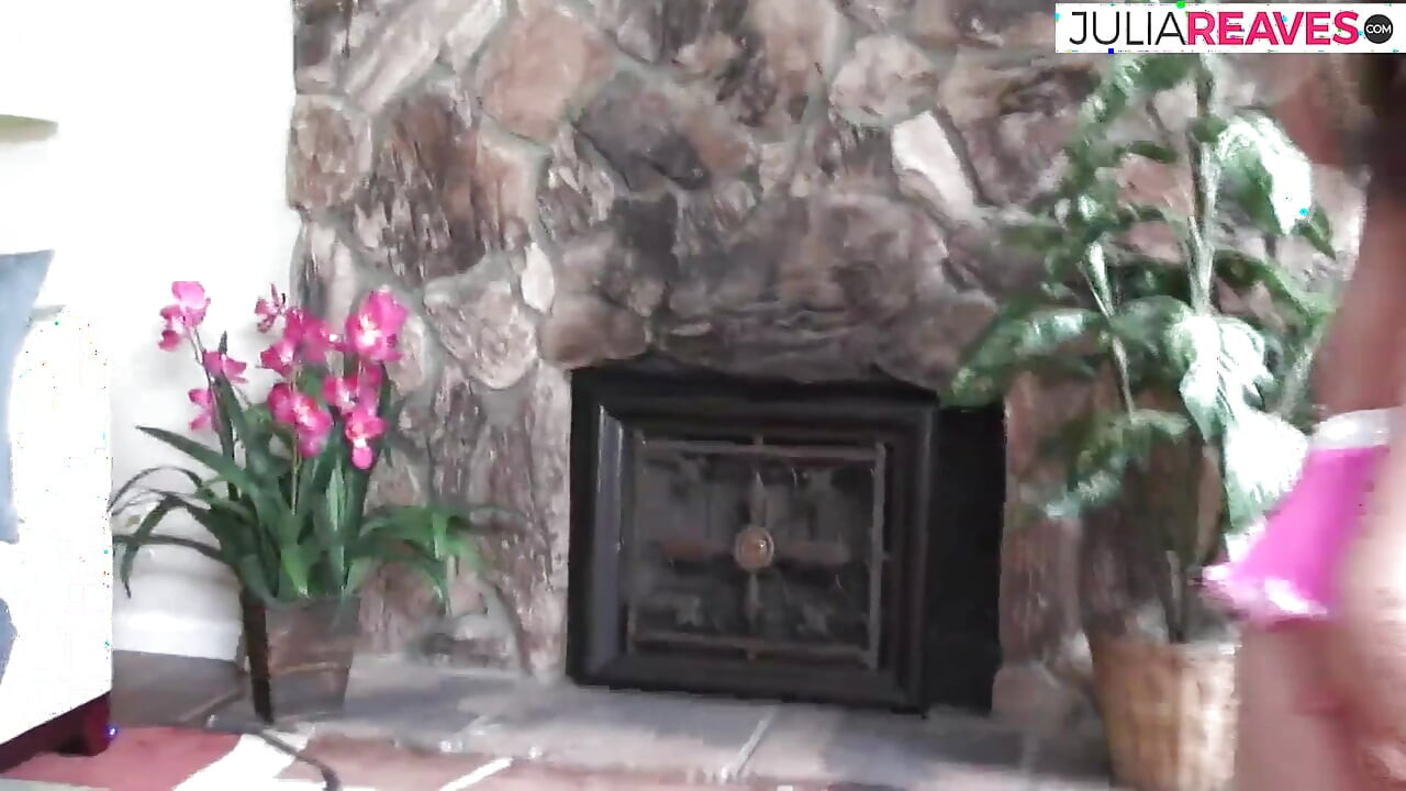 Tom cheats on his wife with a big-breasted Latina slut